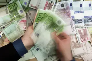 Função pública só deverá receber aumentos depois de janeiro