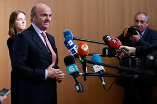 Eurogrupo apoia nomeação de Luis De Guindos para vice do BCE