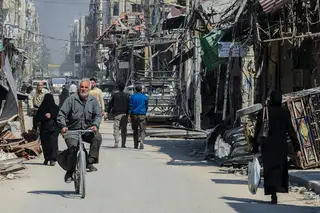Turquia instala rebeldes de Ghouta no enclave curdo de Afrine