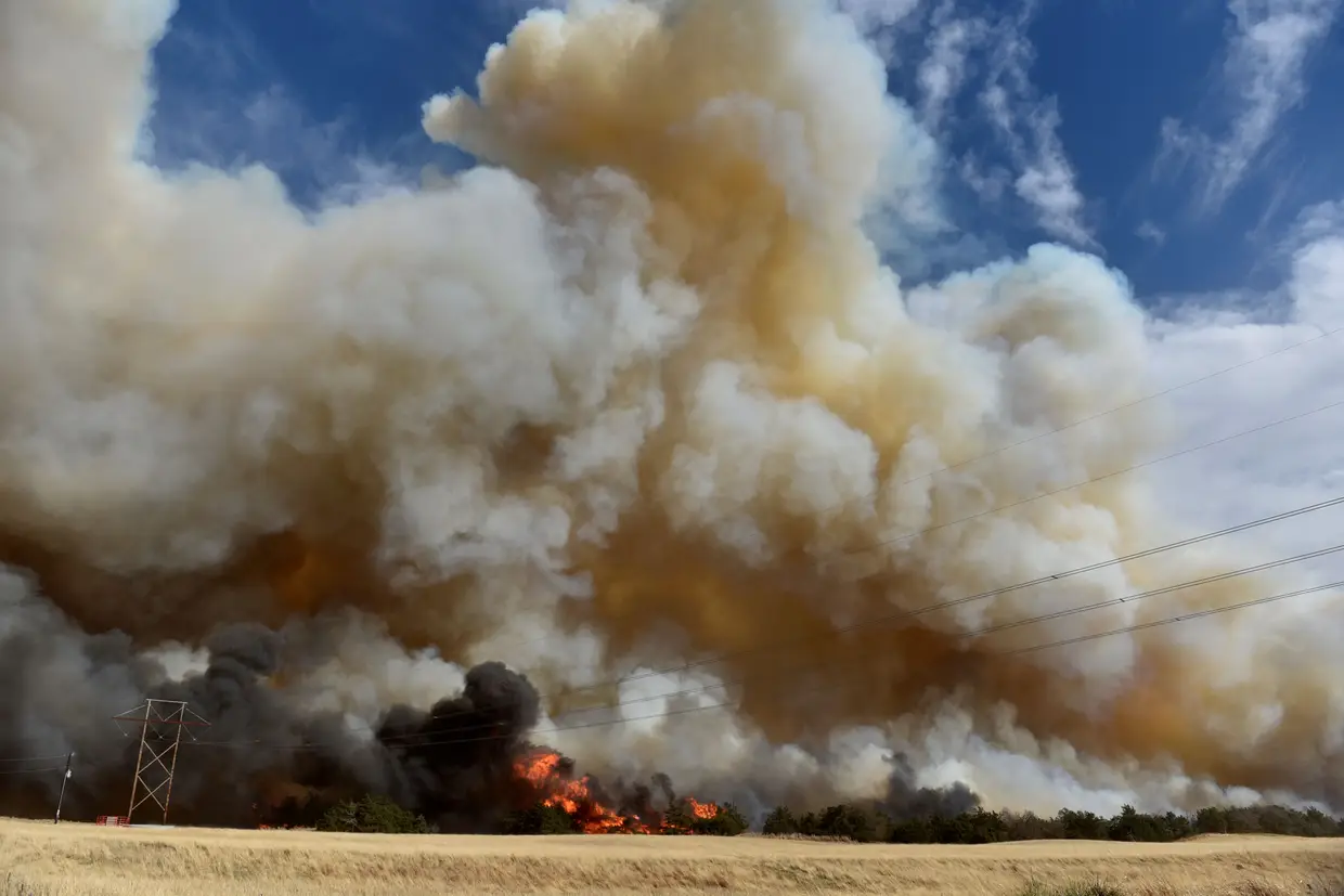 Os incêndios florestais no Oklahoma, EUA, já destruíram dezenas de hectares.