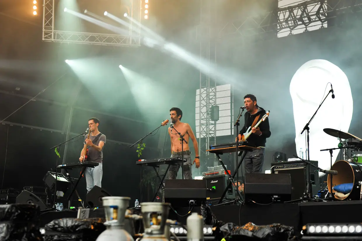 Manel Cruz no palco Music Valley