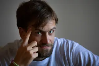 Ativista das Pussy Riot acredita que foi envenenado por autoridades da Rússia