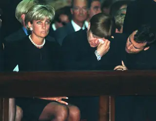 Princesa Diana no funeral de Gianni Versace