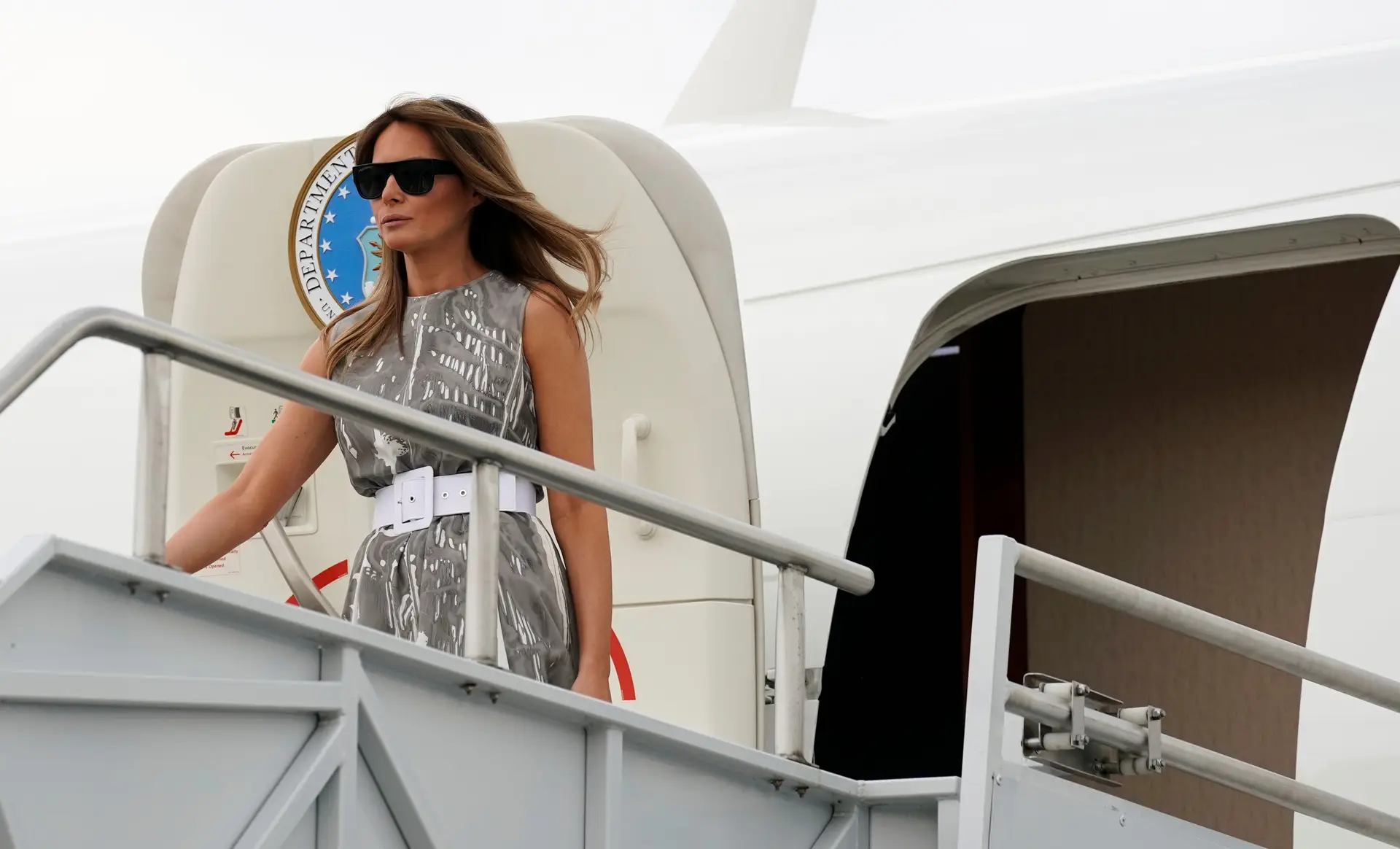 Avi O De Melania Trump Obrigado A Voltar Para Tr S Devido A Problema