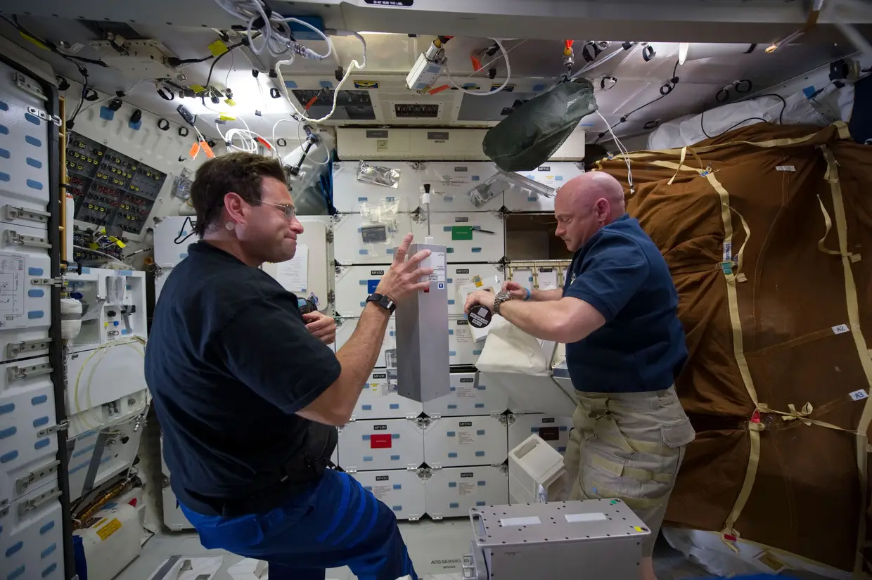 Greg Chamitoff e Mark Kelly
