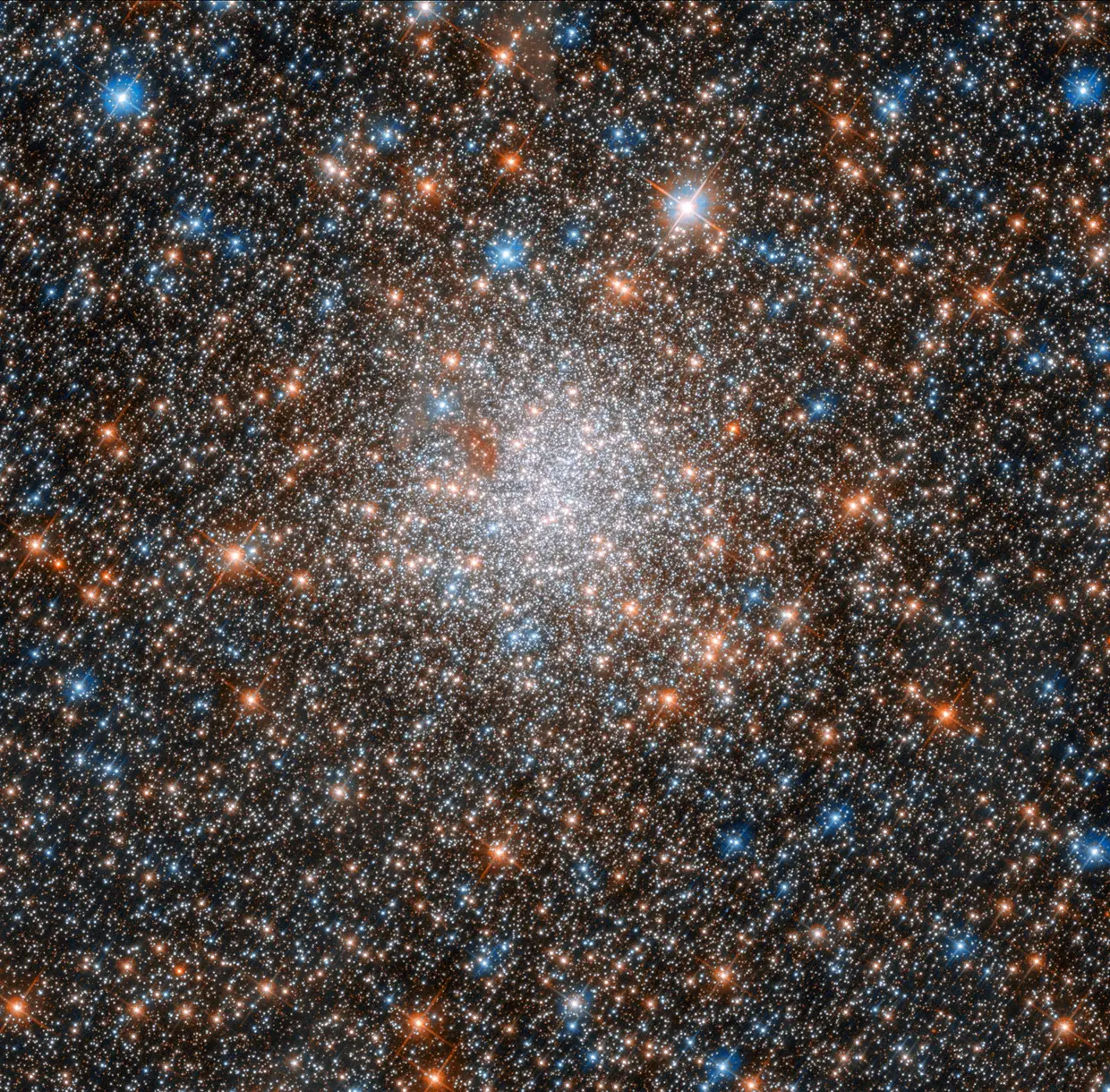 Um aglomerado globular de estrelas conhecido como NGC 1898 .