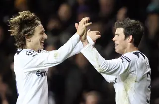 Modric e Bale em ação no Tottenham, em 2010