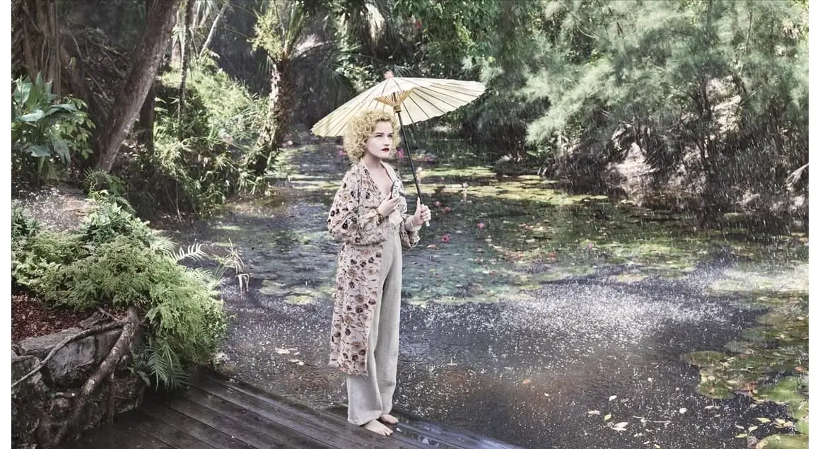 Julia Garner