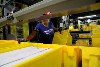 Robô obriga 24 funcionários da Amazon a ir para o hospital