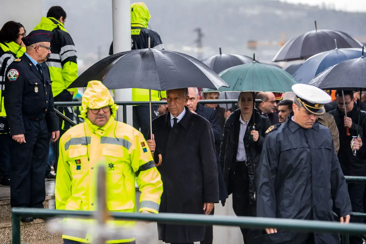 O Presidente da República, Marcelo Rebelo de Sousa, participa no cortejo fúnebre de Daniela Silva, enfermeira de 34 anos que faleceu no acidente no helicóptero do INEM.