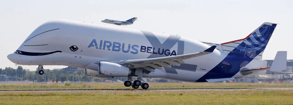 O Airbus Beluga XL levantou voo pela primeira vez de Toulouse, na França. Chamado de "baleia dos ares" por causa do seu formato que faz alusão às formas do mamífero. O aparelho tem a capacidade de transportar até 53 toneladas.