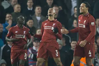 Liverpool reforça liderança em Inglaterra, após nova derrota do City