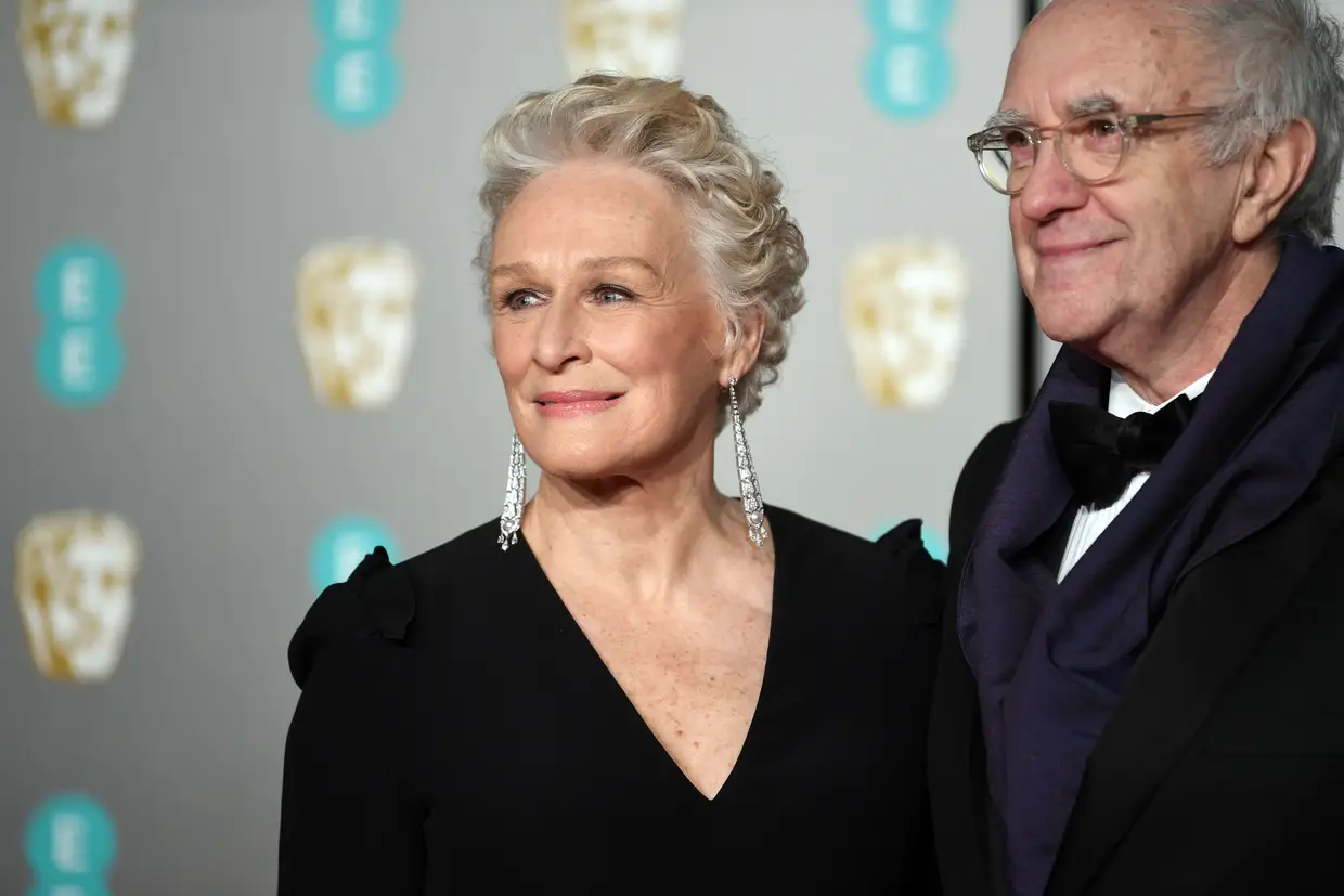Glenn Close e Jonathan Pryce