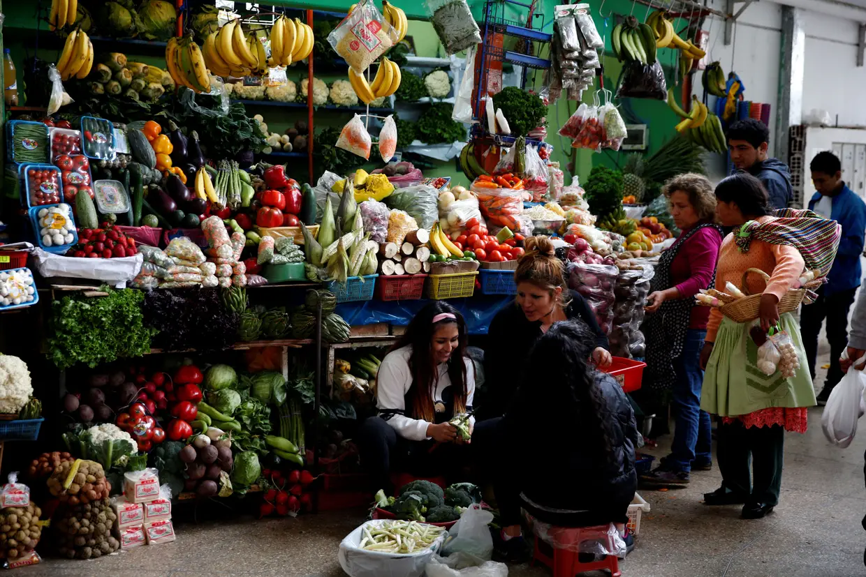 Perú - O El Mundo destaca as praias, as pessoas e os preços acessíveis.