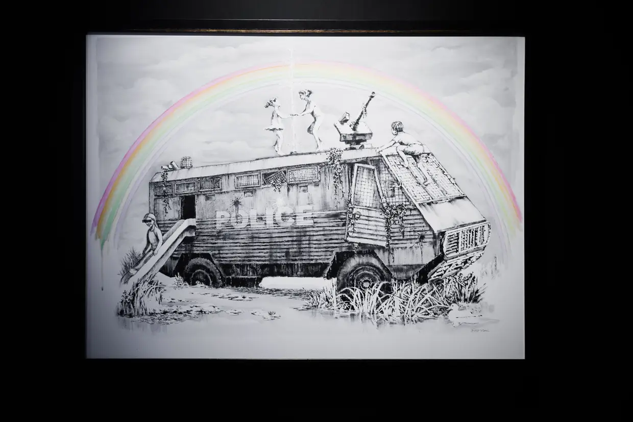 POLICE RIOT TRUCK