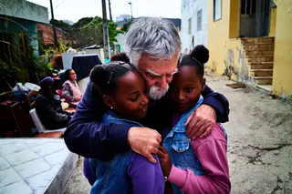 "Você não pode andar por aí sozinho, e tem de esconder a câmara"