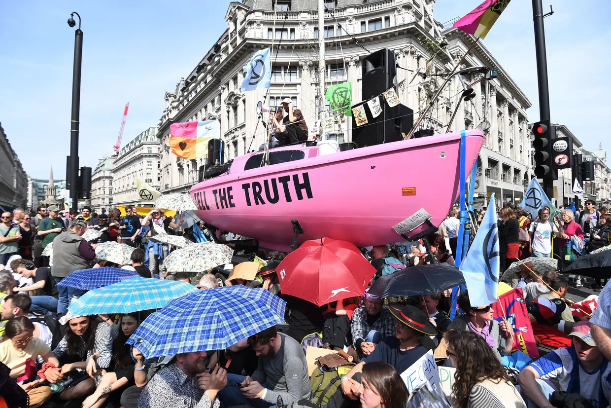 Os protestos contra as alterações climáticas, em Londres, Inglaterra.