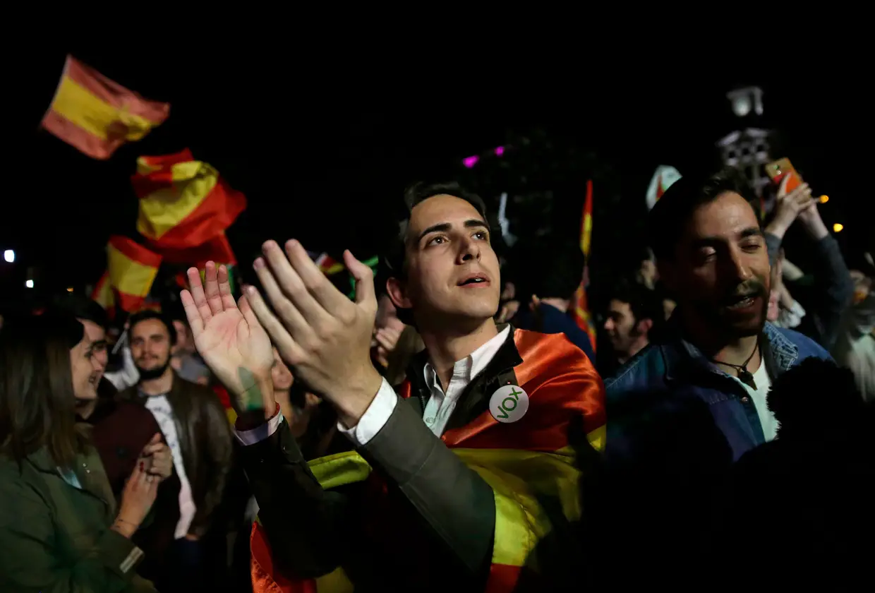 Apoiantes do partido extrema-direita Vox, com 10,26% dos votos, elegeu 24 deputados