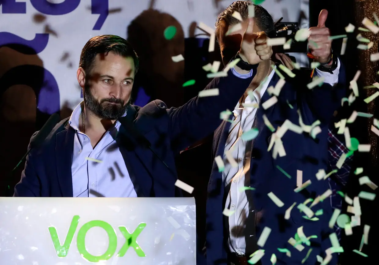 O líder do Vox, Santiago Abascal, nas celebrações do partido em Madrid após tornar.se na 4.ª força mais votada em Espanha, PSOE com 10,26% dos votos e 24 deputados eleitos