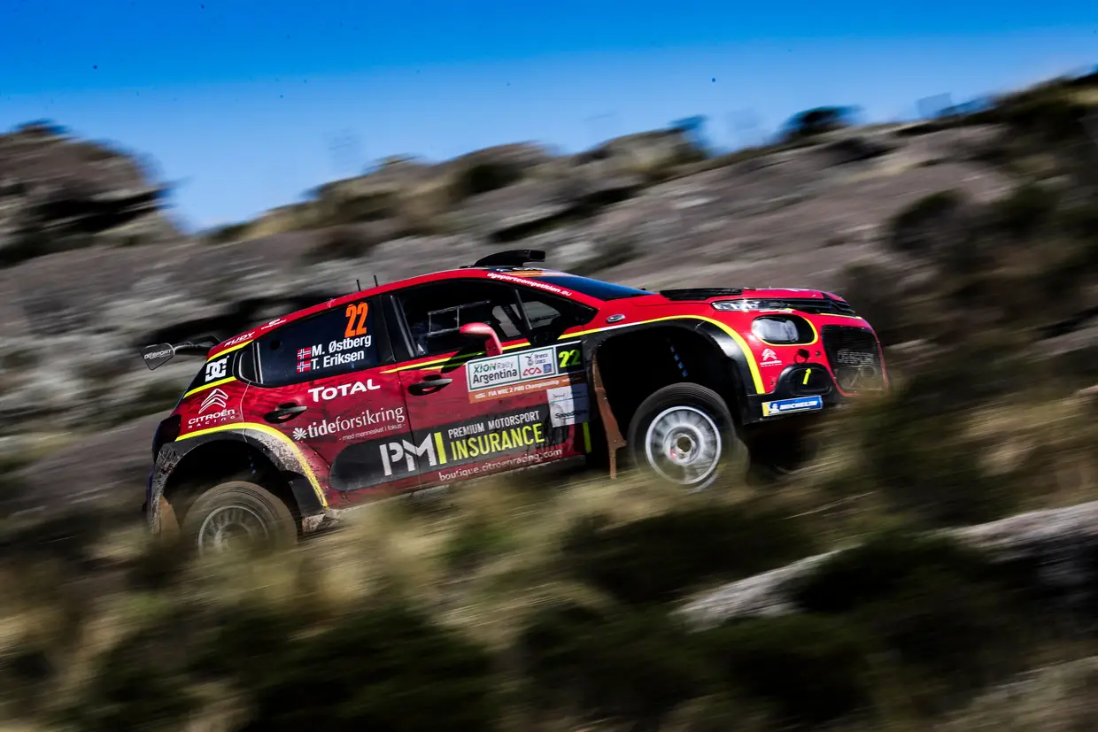 Mads Ostberg no Citroen C3, no terceiro dia de rali.