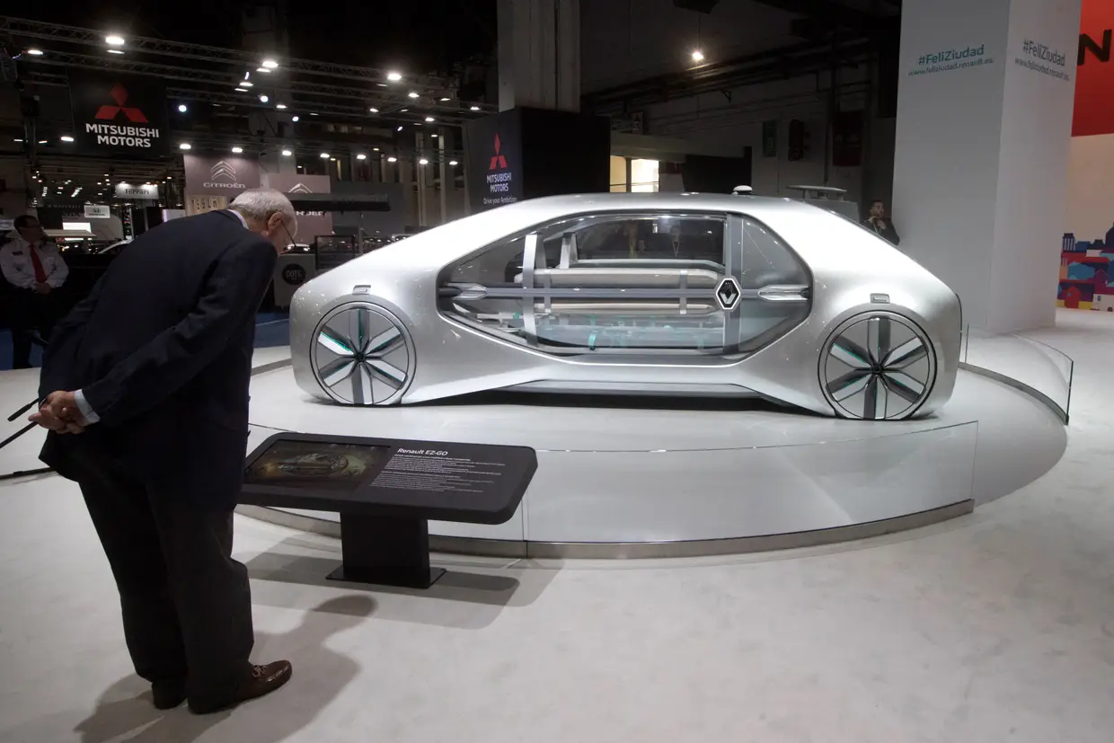 Renault EZ-GO na Feira de Automóveis de Barcelona, Espanha.