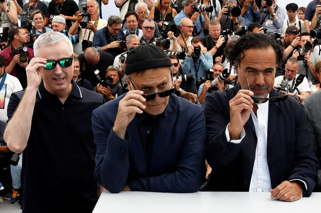 O presidente do júri Alejandro Gonzalez Inarritu (3.º) e os elementos do júri Robin Campillo e Enki Bilal