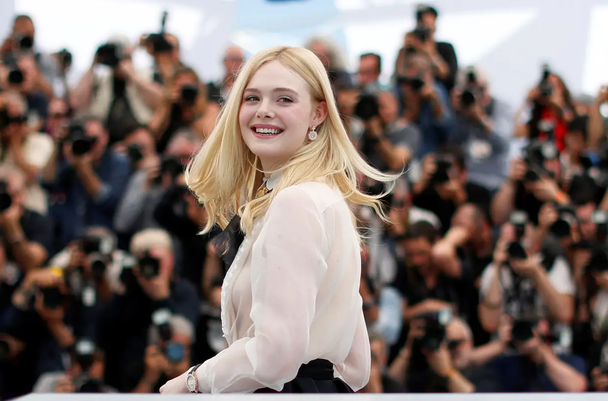 Elle Fanning.