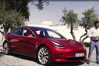 Ao volante do Tesla Model 3 e do Alfa Romeo Stelvio Quadrifoglio
