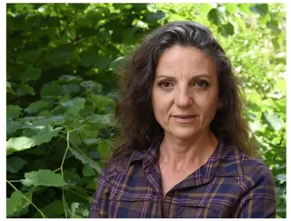 Sandra Myrna Díaz nasceu em 1961 na Argentina e é uma referência científica na área da ecologia, sendo especializada em botânica