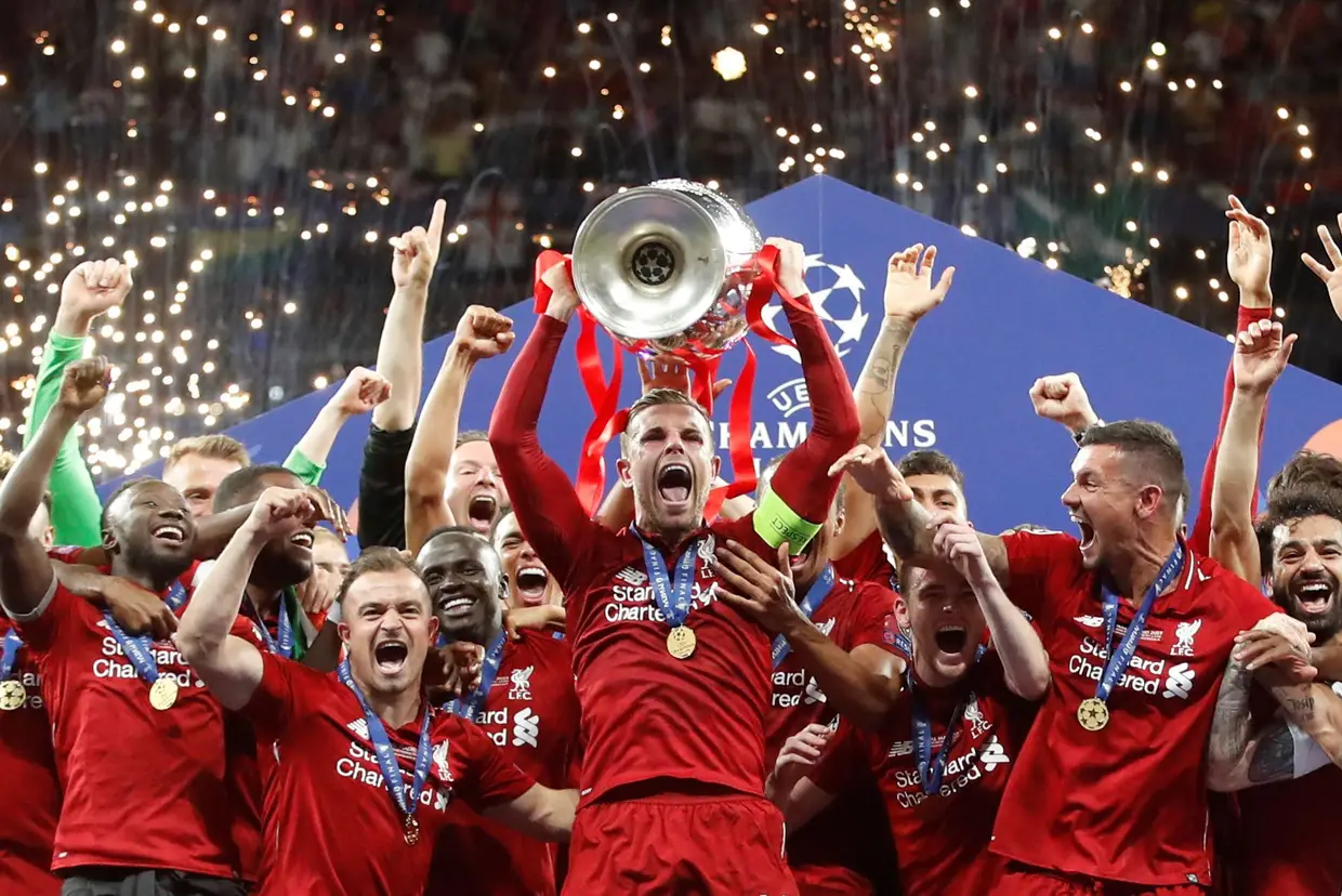 Liverpool celebra a conquista da Liga dos Campeões depois de ter vencido a final frente ao Tottenham Hotspur.