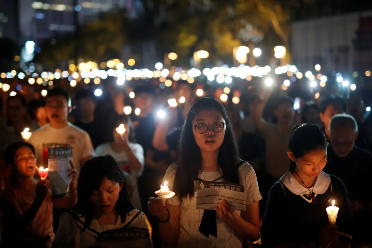 Vigília pelo 30.º aniversário do massacre de Tiananmen, num parque em Hong Kong, China.
