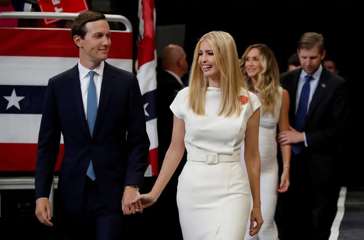 Chegada de Ivanka Trump e Jared Kushner, filha e genro de Trump.