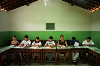 Crianças brasileiras aprendem na escola que espanhol chegou antes dos portugueses a Pernambuco