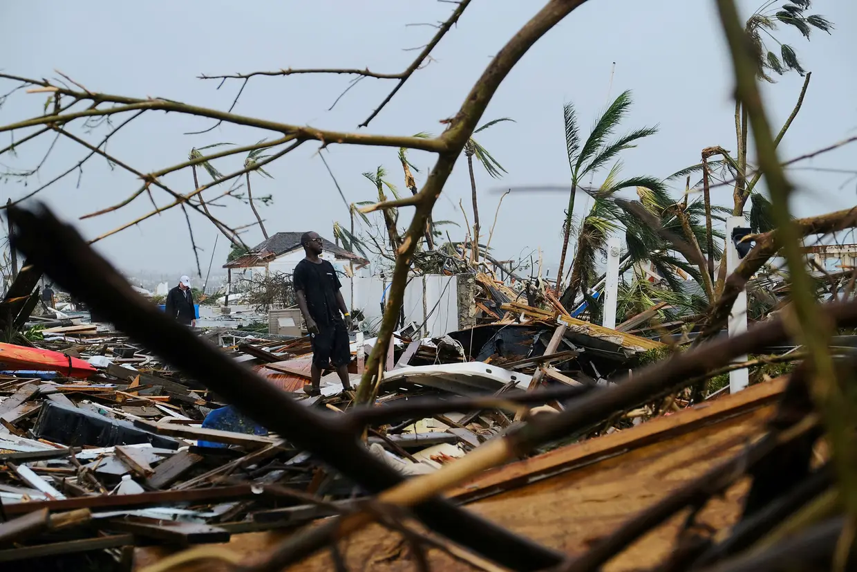 Destroços provocados pelo furacão Dorian nas Bahamas.