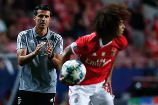 Nélson Veríssimo deu esta manhã o primeiro treino à equipa do Benfica