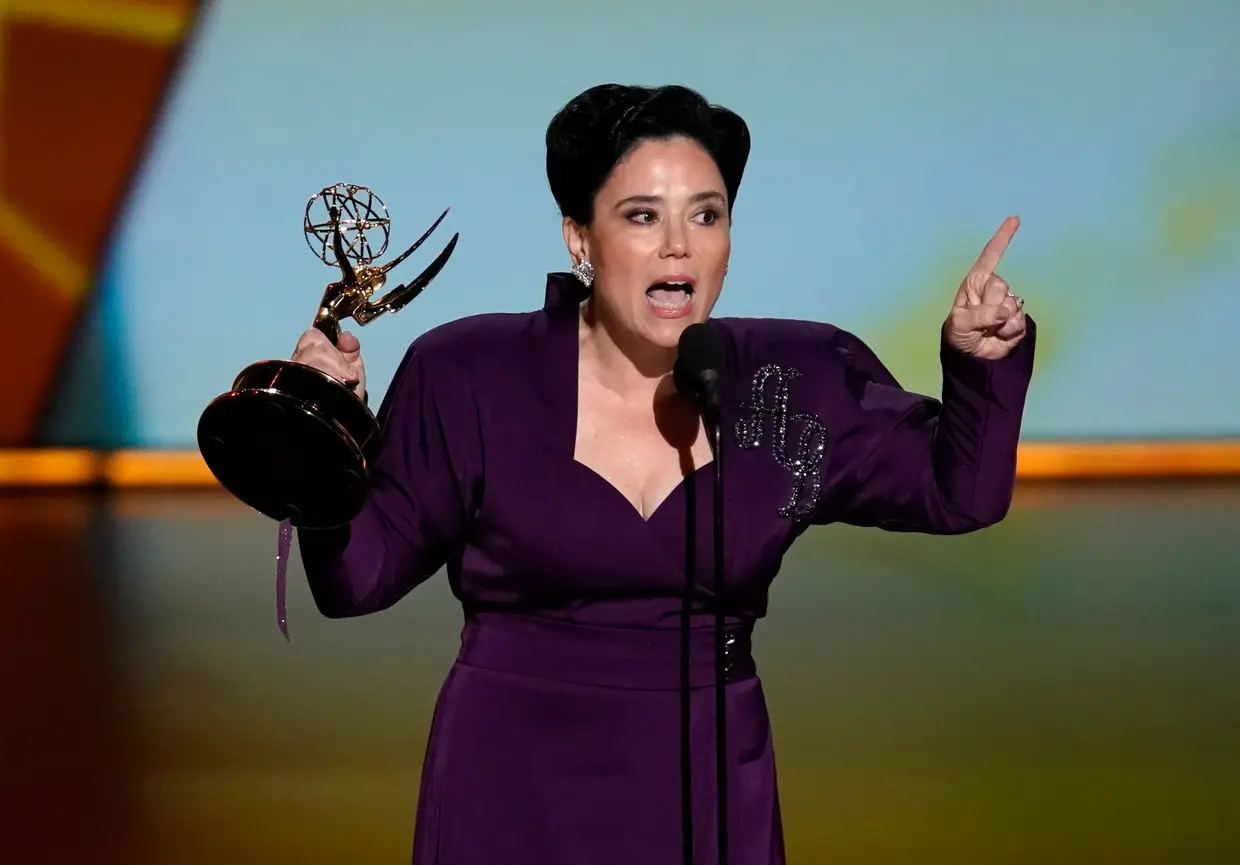 Alex Borstein recebe o prémio de atriz secundária de comédia em "The Marvelous Mrs Maisel".