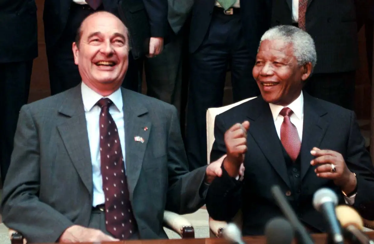 Jacques Chirac com o já Presidente da África do Sul, Nelson Mandela
