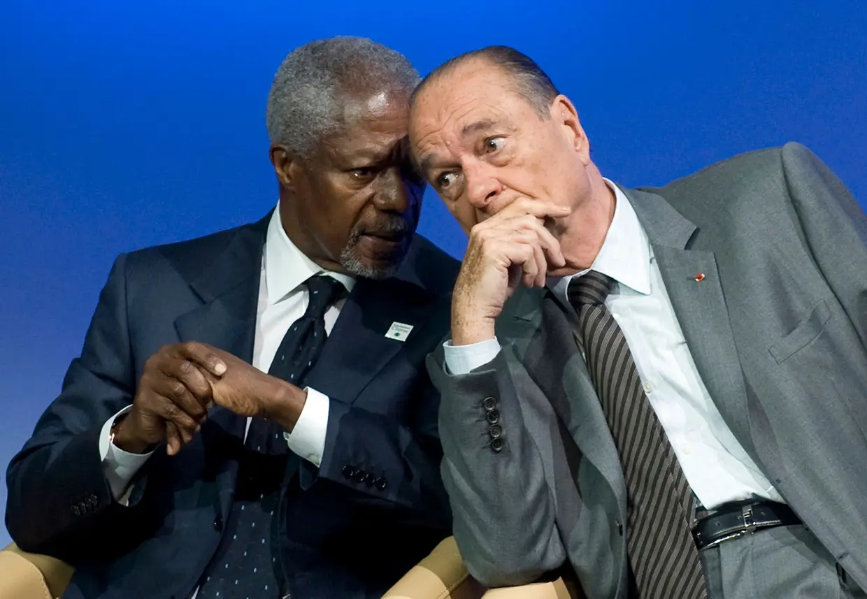 Jacques Chirac com o antigo Secretário-geral da ONU Kofi Annan, em junho de 2008