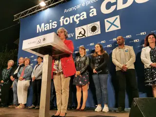 (Cláudia Monarca Almeida)