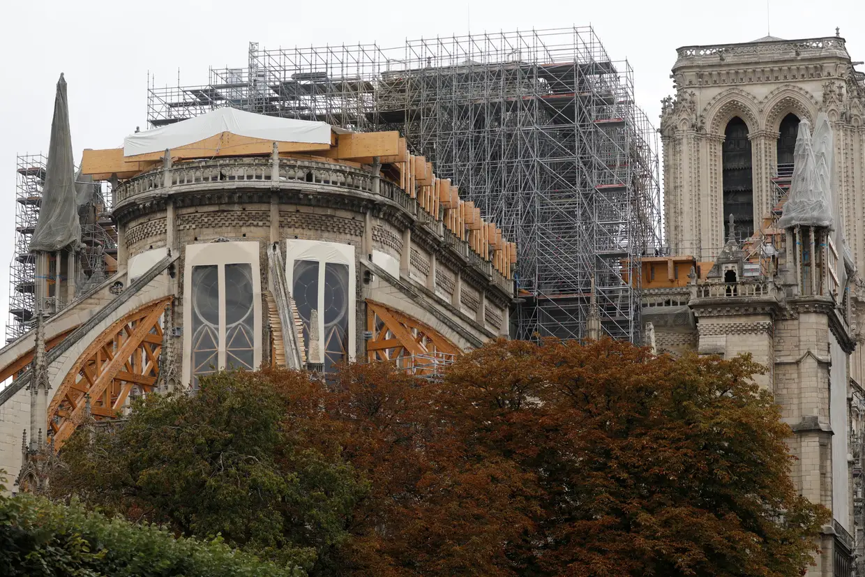 Seis meses depois do incêndio na Catedral de Notre-Dame, em Paris, os trabalhos de recuperação continuam.