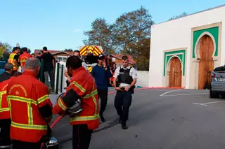 Autor de ataque junto a mesquita em França queria "vingar" incêndio de Notre Dame