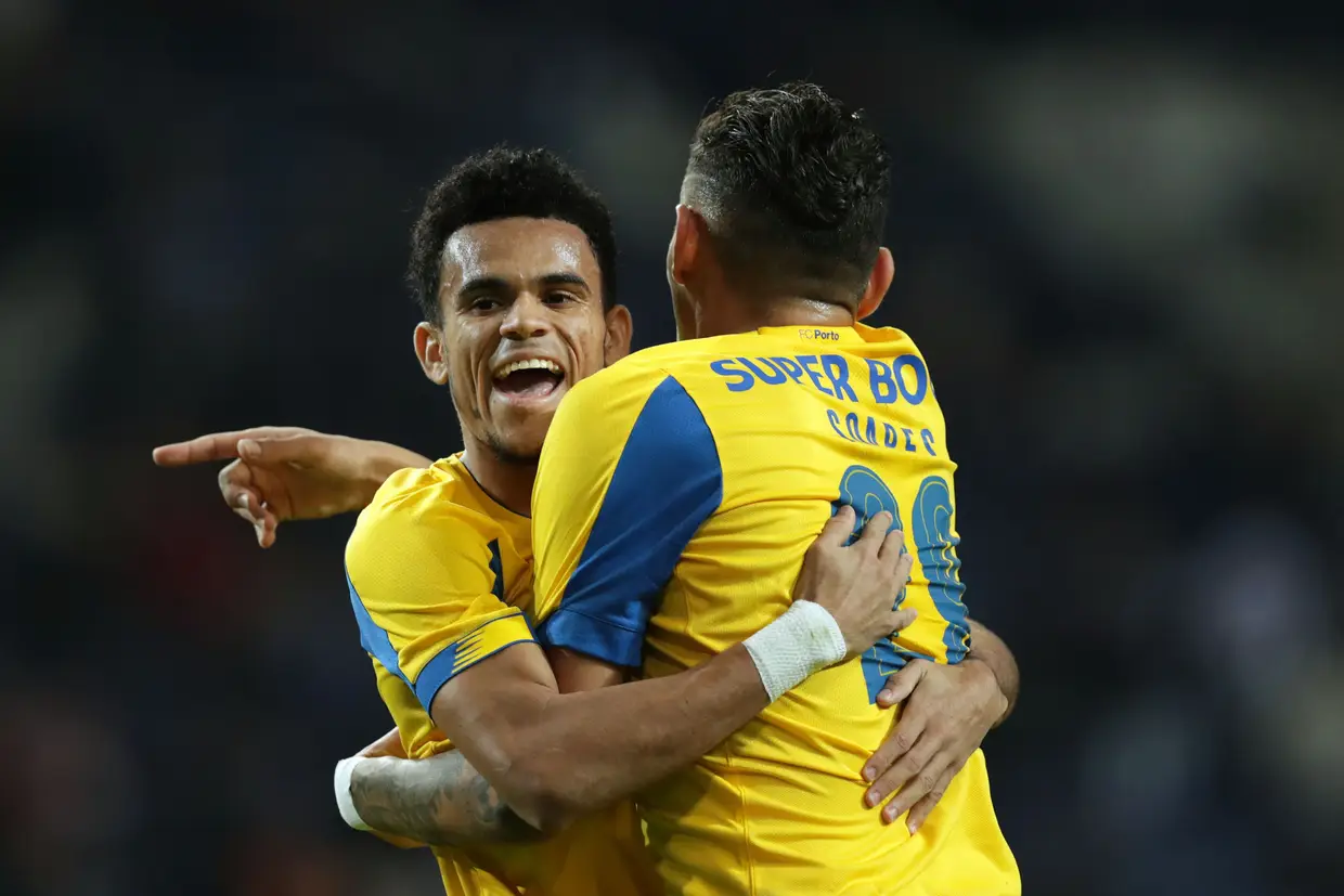 Luis Díaz, avançado, 23 anos - 25 jogos, 5 golos - no FC Porto desde 2019