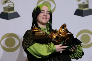 Billie Eilish vence principais categorias dos Prémios Grammy