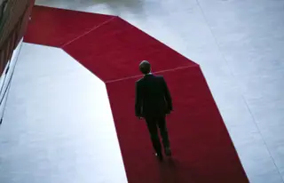 O Presidente francês Emmanuel Macron à chegada para a última cimeira da UE que já discutiu o OE europeu e o Brexit