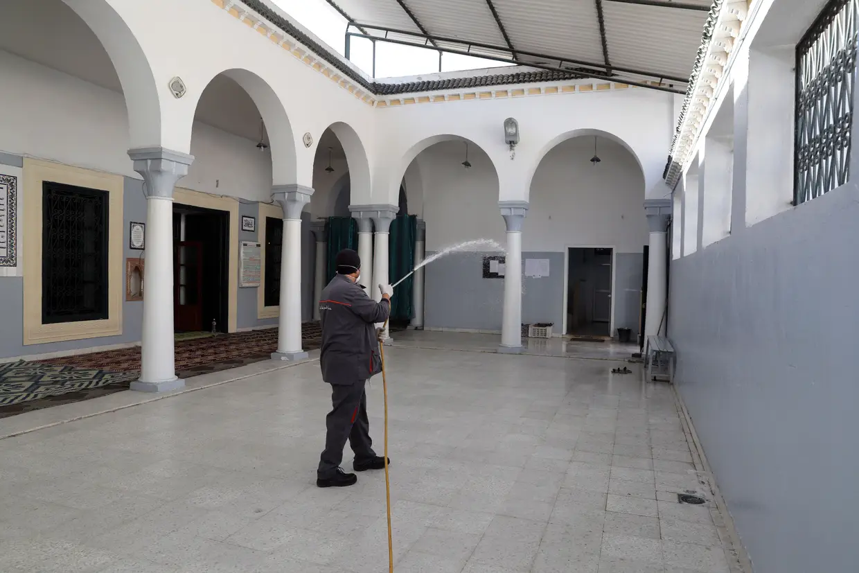 Uma mesquita em Tunes, Tunísia.