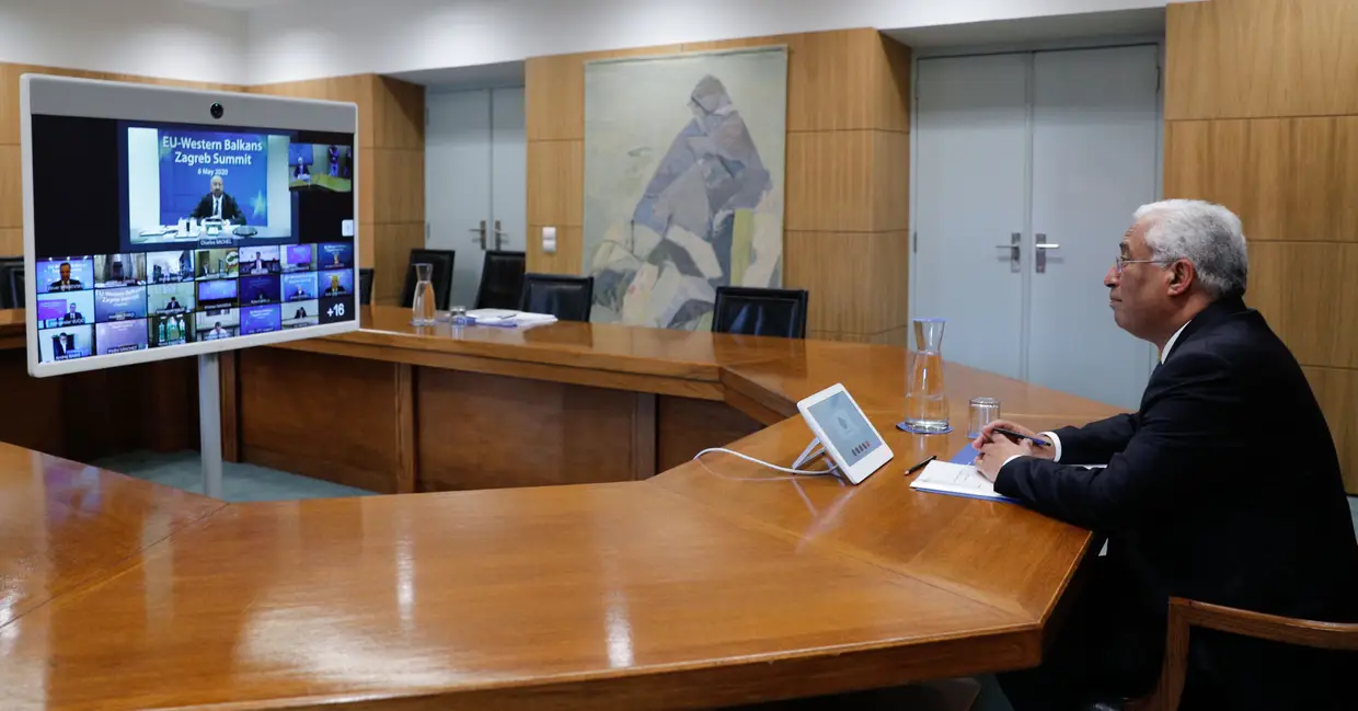 O primeiro-ministro, António Costa, participa na Cimeira UE-Balcãs Ocidentais por videoconferência, em S. Bento, Lisboa.