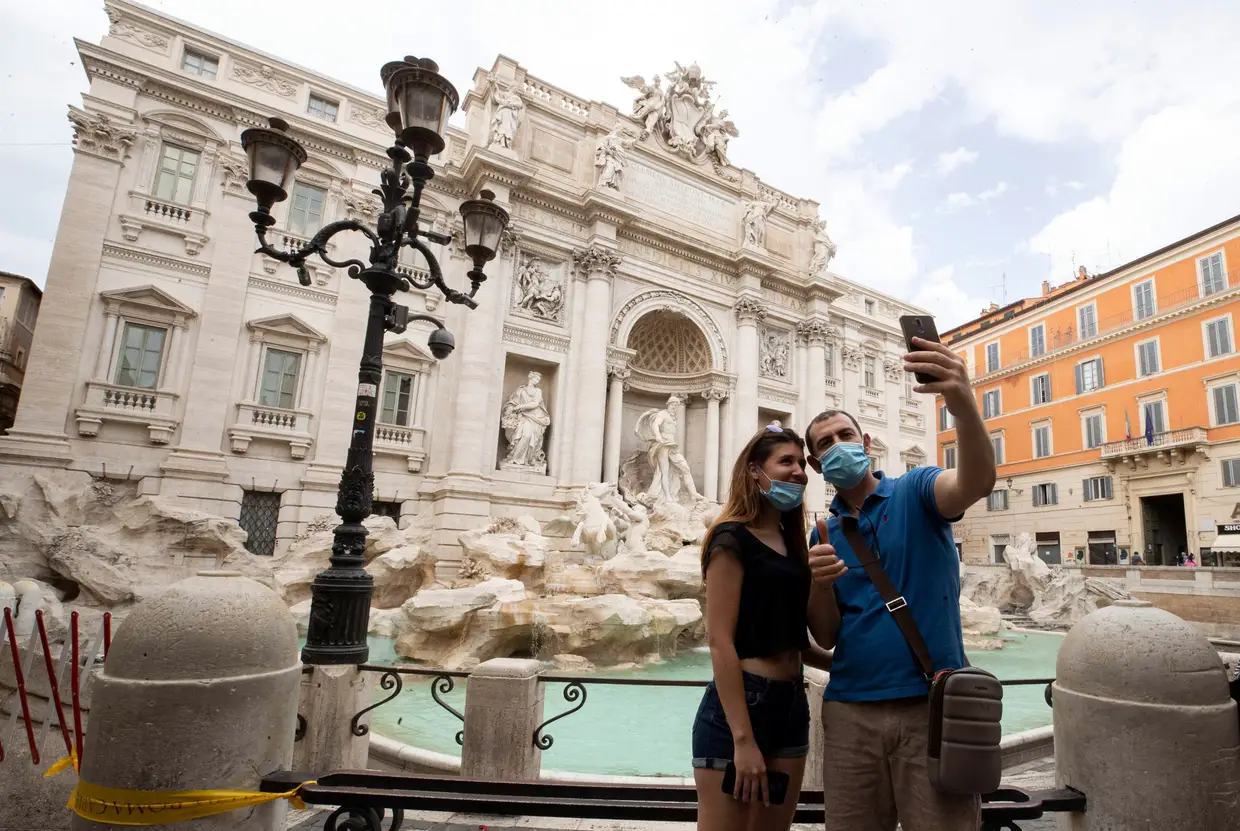 A Fontana di Trevi, em Roma.
