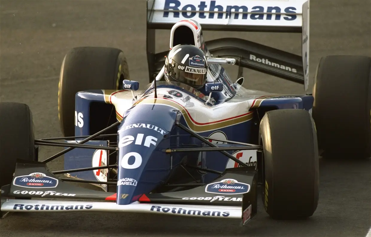 Damon Hillno seu Williams-Renault em 1994.