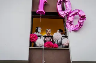 Celebrar 100 anos em confinamento