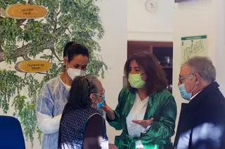 Aos 100 anos, Celeste Heleno foi a primeira utente de um lar vacinada contra a covid-19